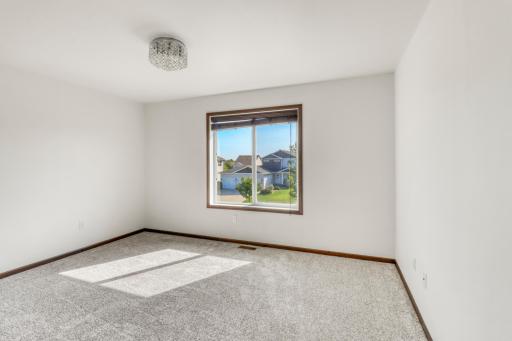 Upstairs Bedroom3_1.JPG