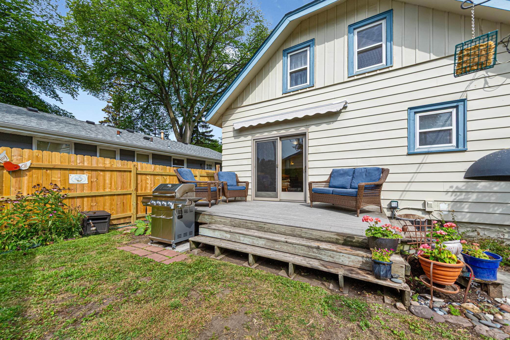 A cozy and private retreat (wooden privacy fence new August 2026)