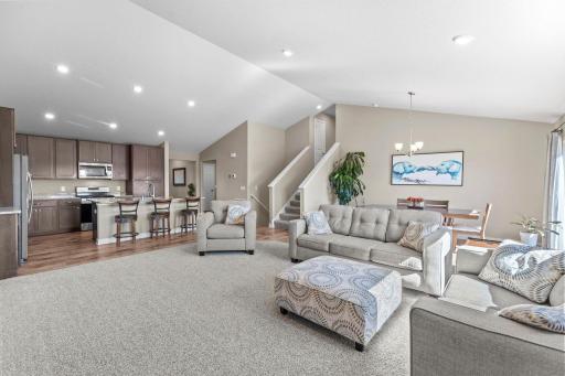 22-web-or-mls-1907 Meridian Curve-123.jpg