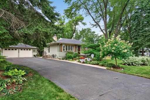 10243 100th Avenue N, Maple Grove, MN 55369