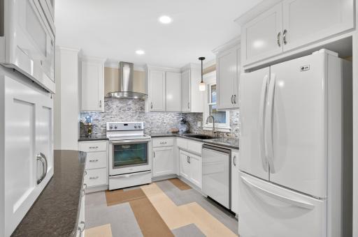 10243 100th Avenue N, Maple Grove, MN 55369