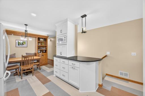 10243 100th Avenue N, Maple Grove, MN 55369