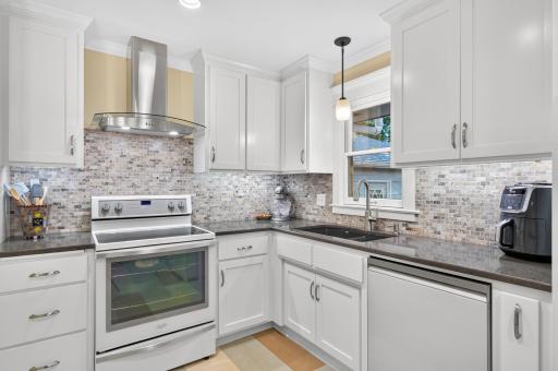 10243 100th Avenue N, Maple Grove, MN 55369
