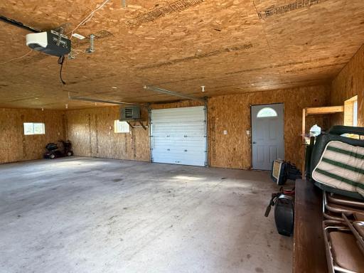 Detached garage