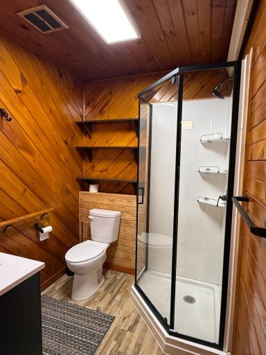 Main floor bath 2