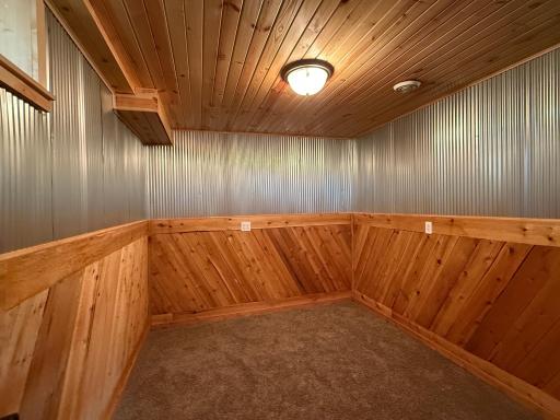 Rooms in lower level-potential office