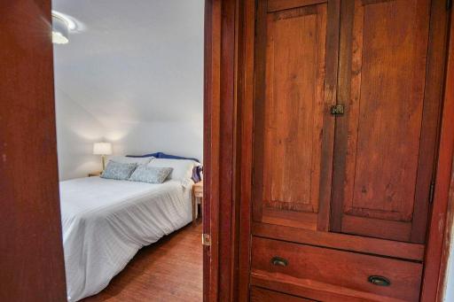 3 bedrooms on one level all with walk-in closets.