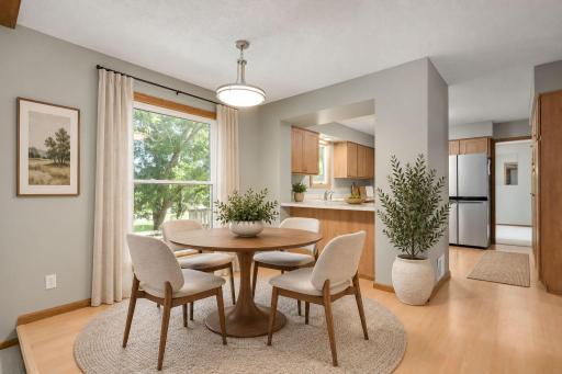 1800 James Court, Burnsville, MN 55337
