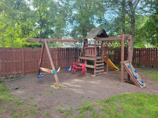1301 Carlton Avenue, Cloquet, MN 55720