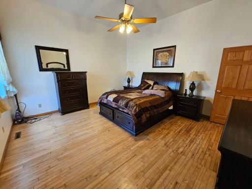 205 1st Street N, Fairmount, ND 58030