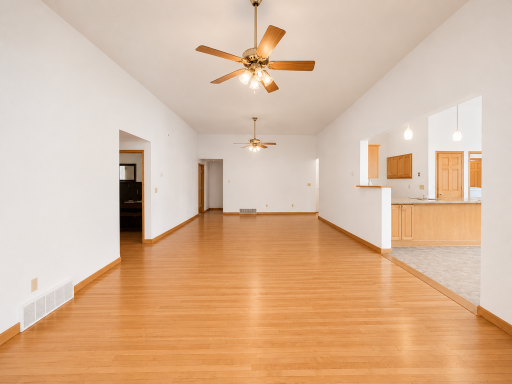 205 1st Street N, Fairmount, ND 58030