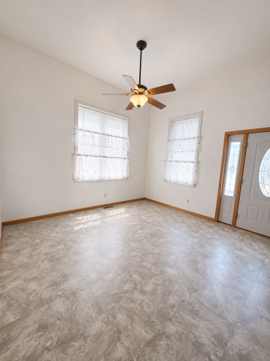 205 1st Street N, Fairmount, ND 58030