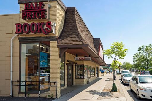 Highland area with shopping, restaurants and more