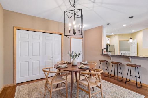 Virtually staged dining room