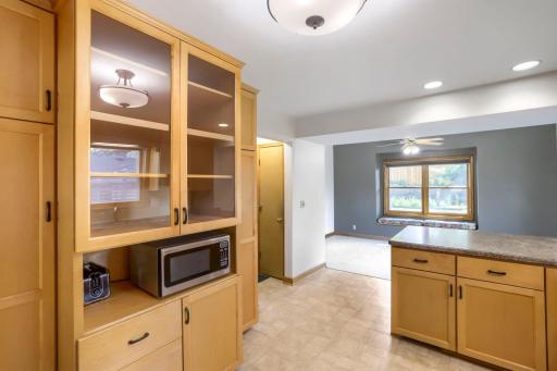 3407 cleveland st ne - Web Quality - 017 - 13 Kitchen.jpg