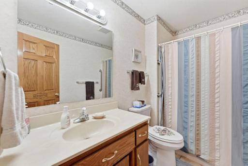 410 Fieldcrest Lane, Sartell, MN 56377
