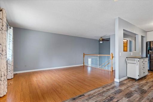 15-11272 17th Ave-9.jpg