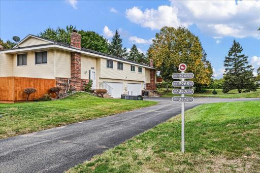 Photo for 12272 17th Avenue S, Burnsville, MN 55337 - listing #7136716 12272 17th Avenue S, Burnsville, MN 55337