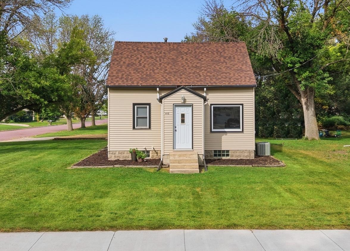Property photo for 412 S Central Avenue, Mapleton, MN 56065