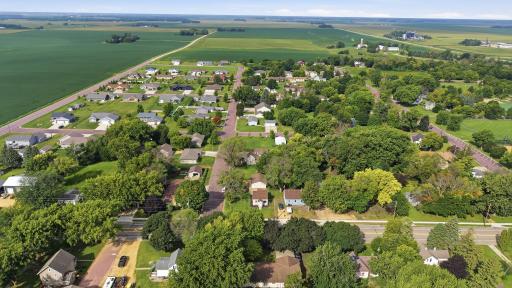 412 S Central Avenue, Mapleton, MN 56065
