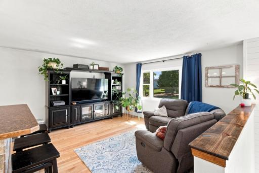 543 Crescent Drive, Thompson, ND 58278