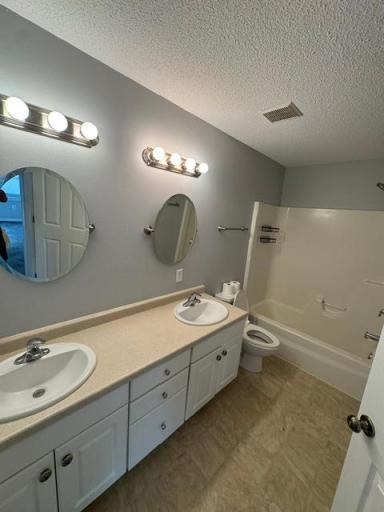 420 14th Avenue S, Fargo, ND 58103
