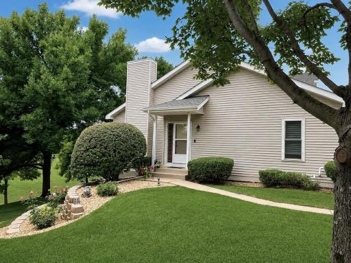 Photo for 10295 Arrowwood Drive, Eden Prairie, MN 55347 - listing #7136763 10295 Arrowwood Drive, Eden Prairie, MN 55347
