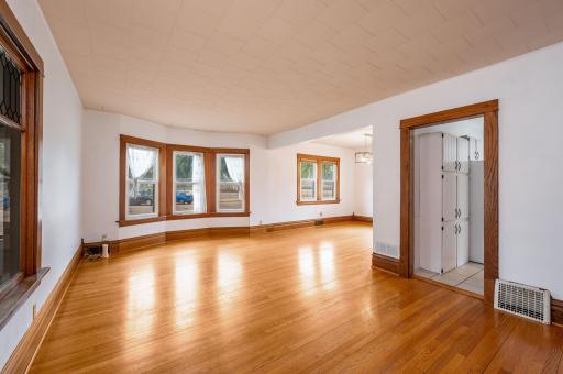 203 N Galbraith Street, Blue Earth, MN 56013