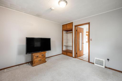 203 N Galbraith Street, Blue Earth, MN 56013