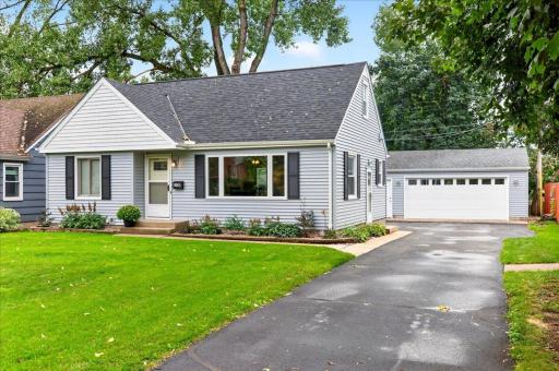 Photo for 8805 Club Road, Saint Louis Park, MN 55426 - listing #7136789 8805 Club Road, Saint Louis Park, MN 55426