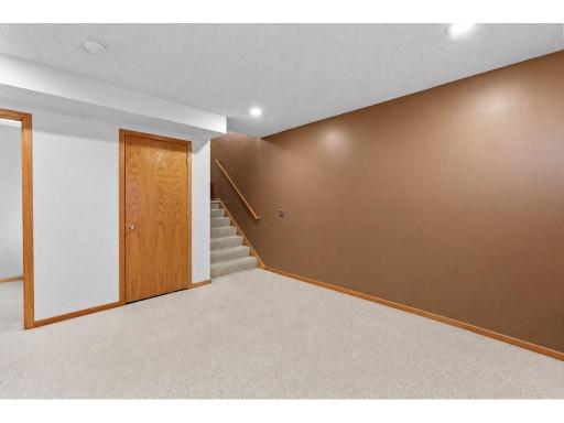 1070 Pine Street, Farmington, MN 55024