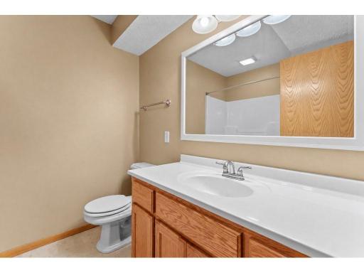 1070 Pine Street, Farmington, MN 55024