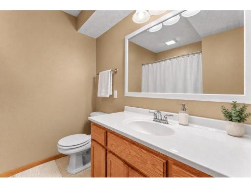 1070 Pine Street, Farmington, MN 55024