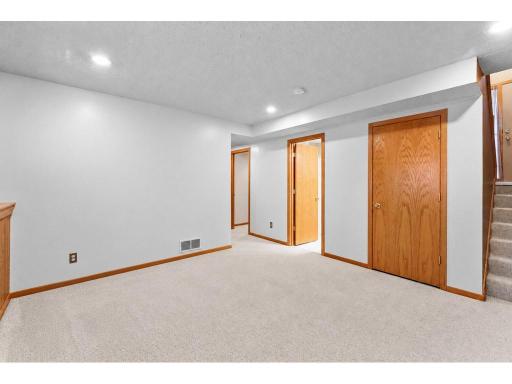 1070 Pine Street, Farmington, MN 55024