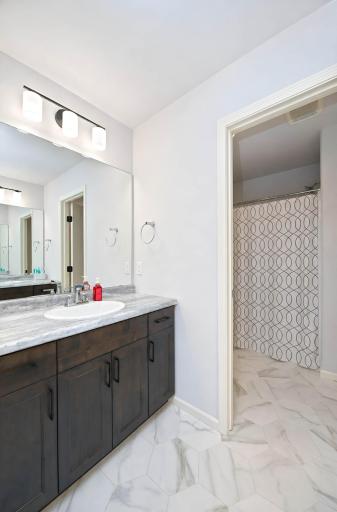 Upper Level Full Bathroom