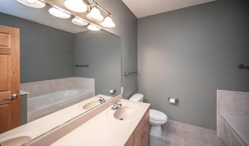 022-019-Primary Bath-1500x881.jpg