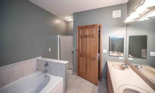 023-036-Primary Bath-1500x904.jpg
