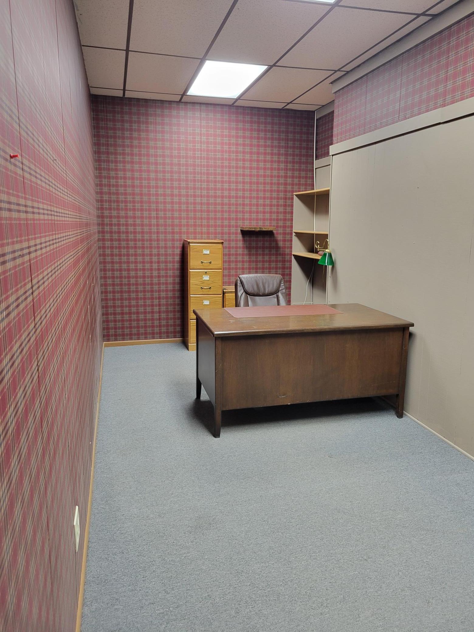 Front office area 21x8