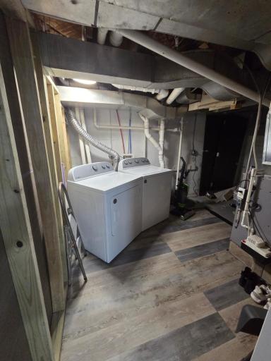 basement laundry - washer & dryer included