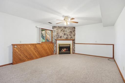 700 W Welco Drive, Montgomery, MN 56069