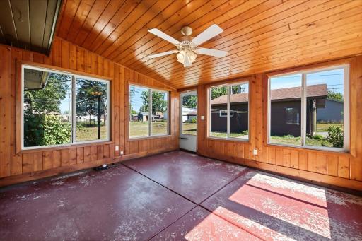 119 S Walnut Street, Belle Plaine, MN 56011