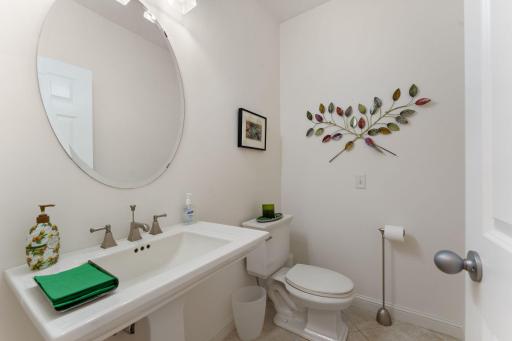 2935 Minnehaha Curve E, Wayzata, MN 55391