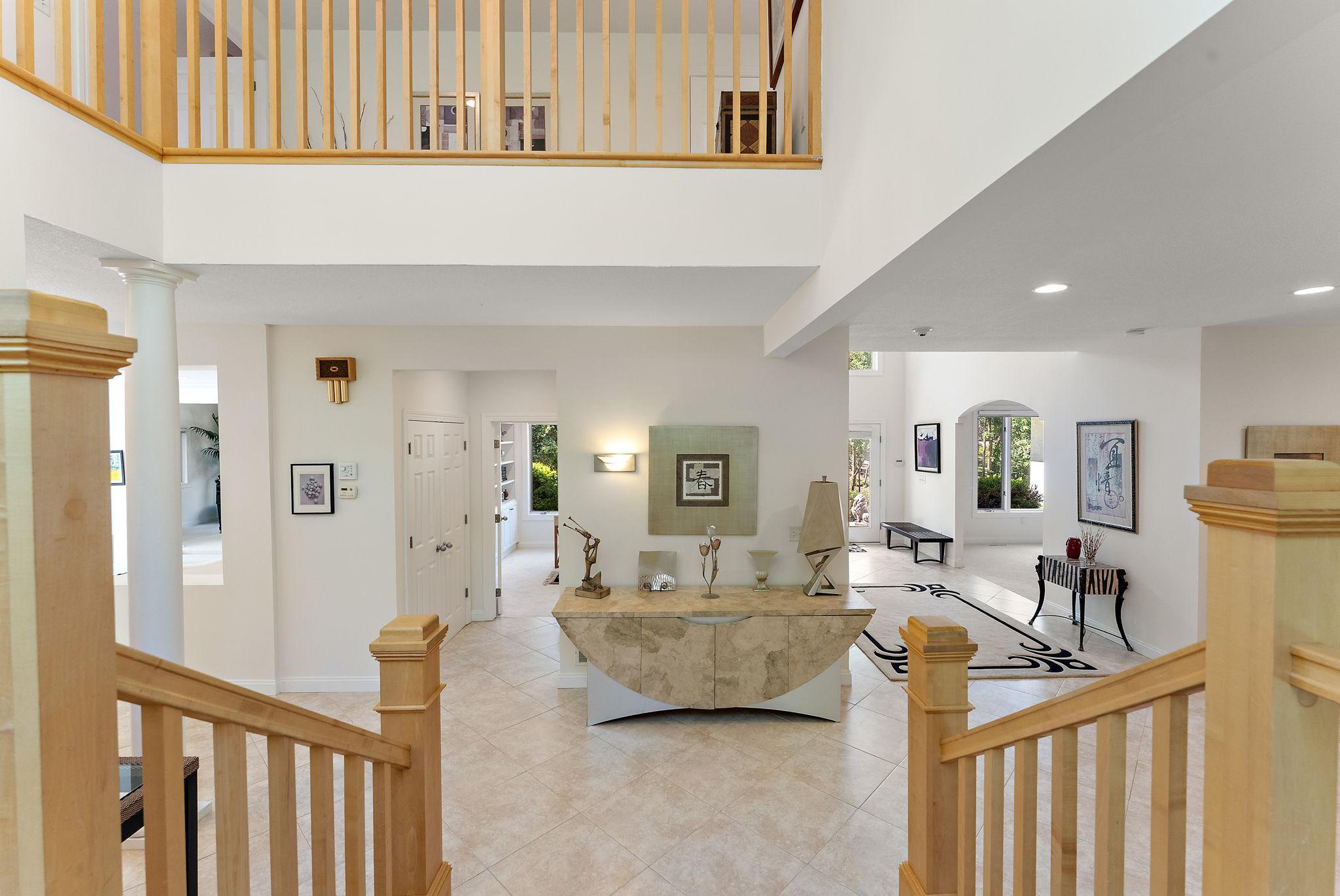 Stairs heading down to main floor
