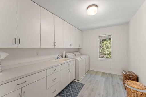 2935 Minnehaha Curve E, Wayzata, MN 55391