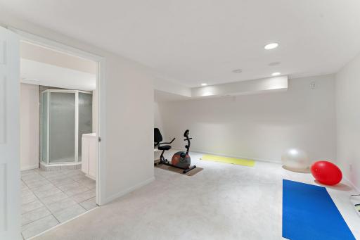 2935 Minnehaha Curve E, Wayzata, MN 55391