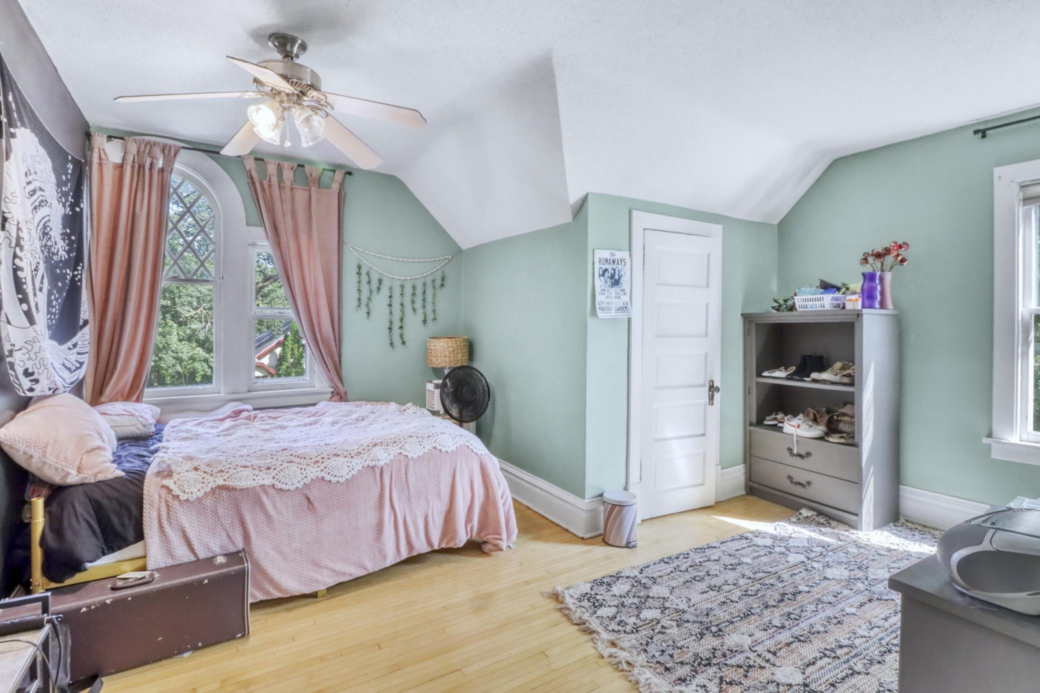 Upstairs Bedroom1_0.JPG