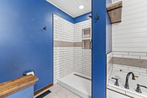 Upstairs Full Bath