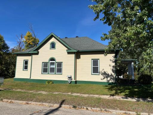 302 Cedar Avenue NW, Cass Lake, MN 56633