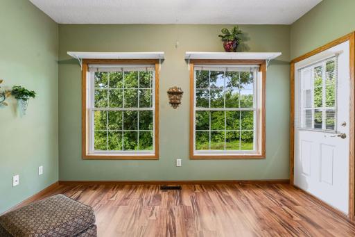Beautiful 4 season porch with windows on all 3 sides