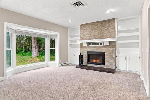 20840 Hidden Ponds Drive, Rogers, MN 55374